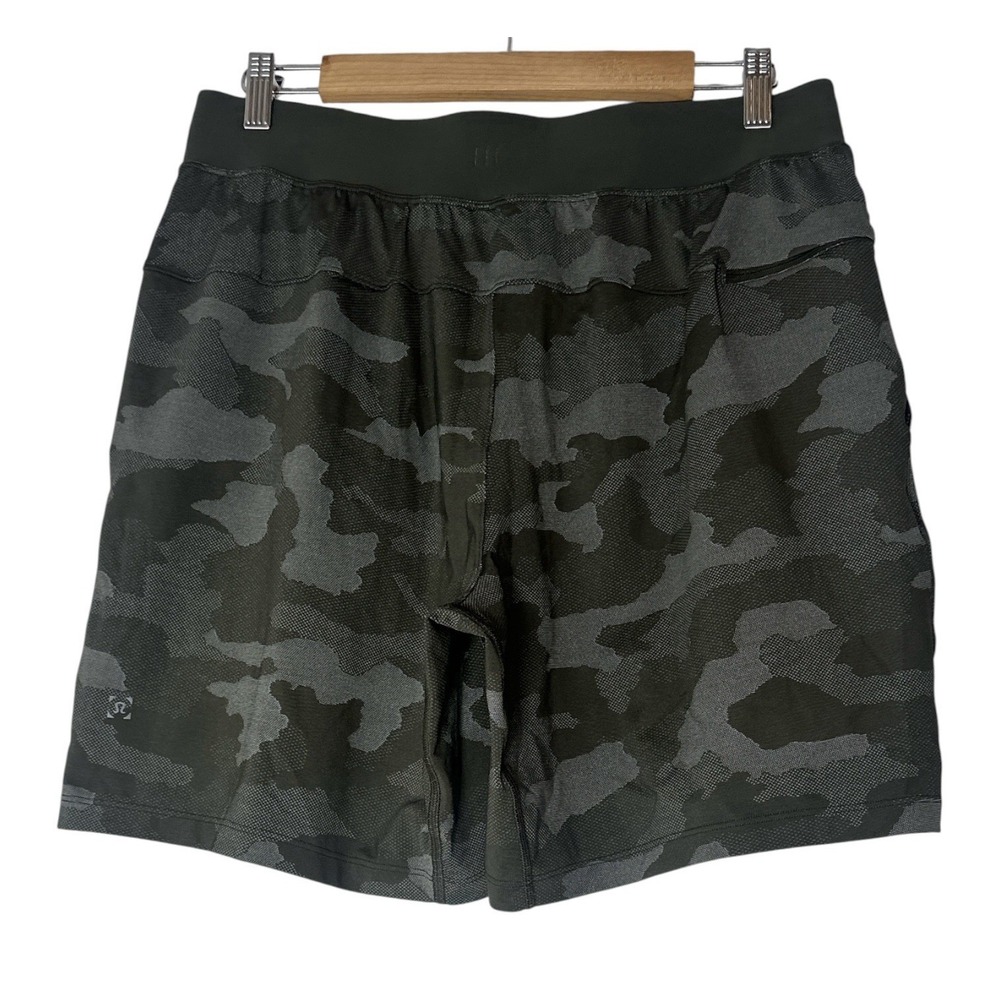 New Lululemon Men's Large Camo T.H.E. Shorts Linerless Zip Pocket Activewear